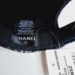 CHANEL | Accessories | New Chanel 0 Cotton Coco Roses Print  display picture 1